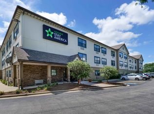 15W122 S Frontage Rd #532, Willowbrook, IL 60527