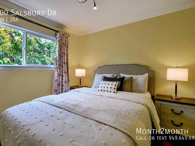 300 Salsbury Dr — Photo 13