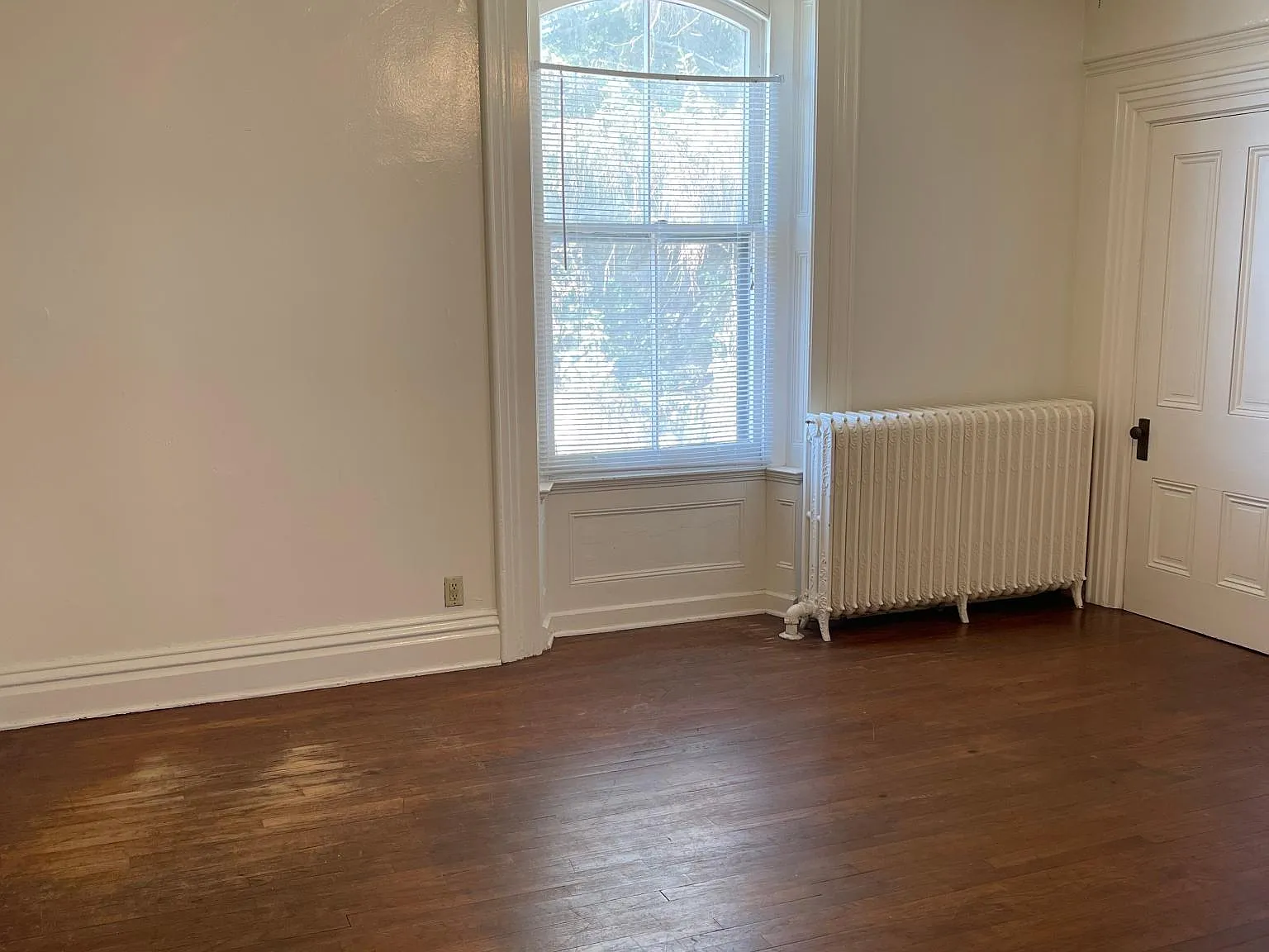 318 E Jefferson St — Photo 3