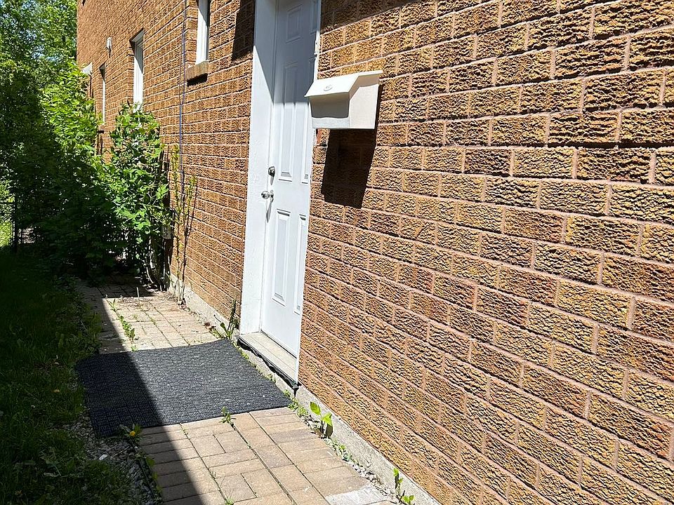 2nd image of 96 Bernard Ave #Basement