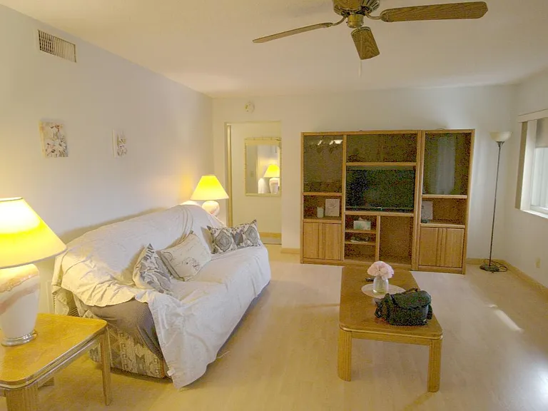 3561 Pine Needle Dr #D-2 — Photo 3