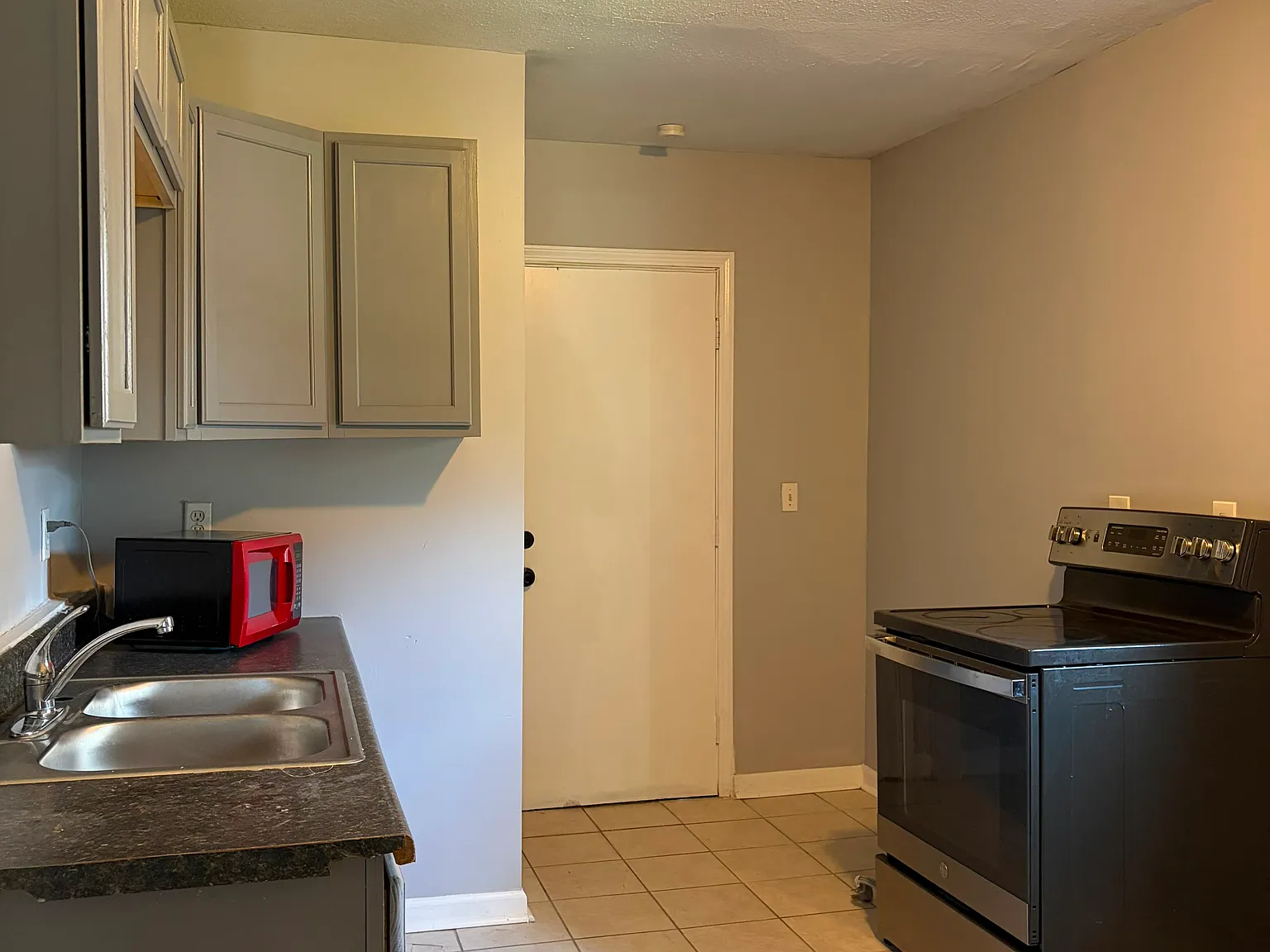 4 bed, 1550 sqft, $1,550 — Photo 3