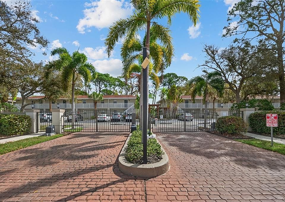 1st image of 930 LA COSTA CIRCLE #2