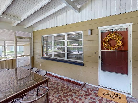 4th image of 1819 Roanoke Ave
