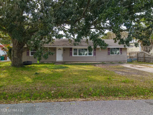 108 Oak View Ave, Long Beach, MS 39560