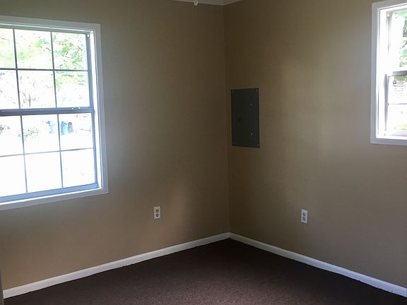3rd image of 127 Sorority Dr