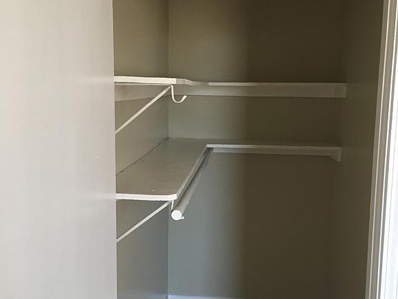 4th image of 1548 N Parkside Ave #207
