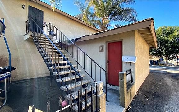 3rd image of 2607 California Ave