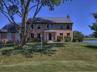 22160 N Old Farm Rd, Deer Park, IL 60010