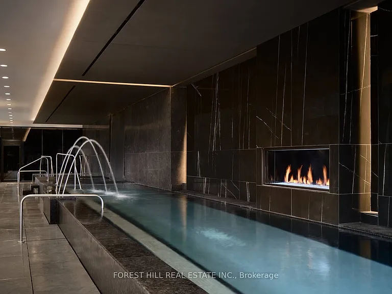 11 Yorkville Ave #2506 — Photo 31