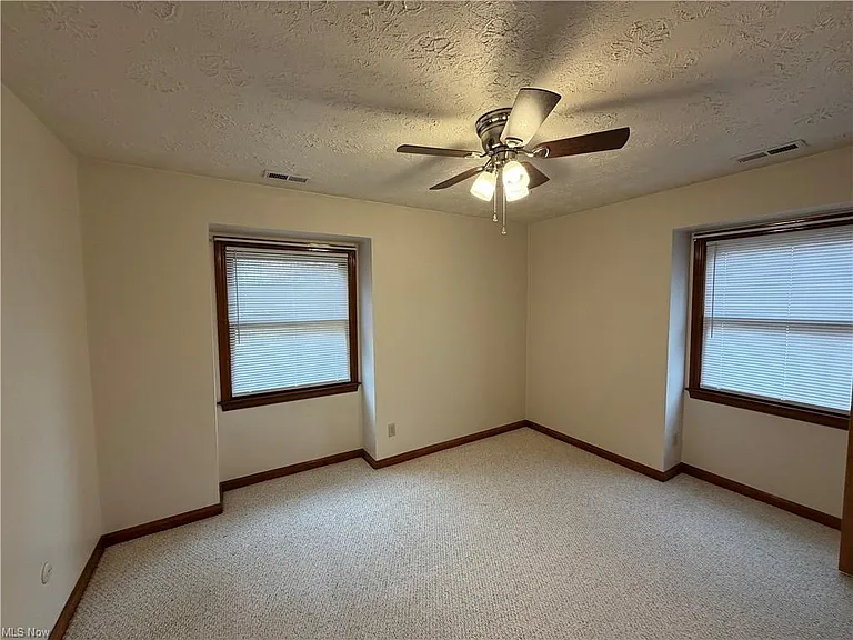 52 Southwoods Ave #6 — Photo 5