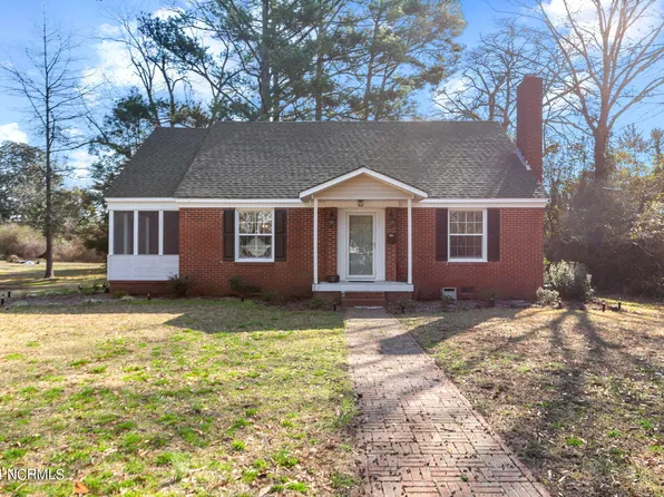 1611 Church Street, Scotland Neck, NC 27874