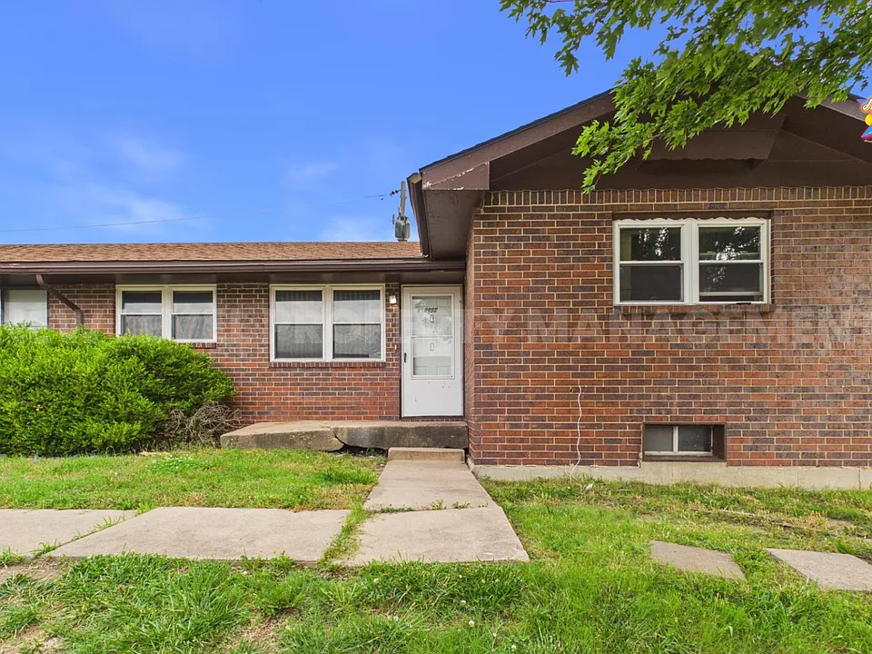 2952 S Bunker Hl #2952
