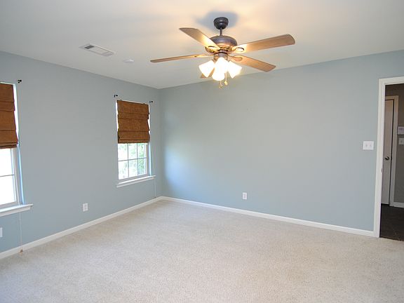 5th image of 14109 Chesterfield Cir