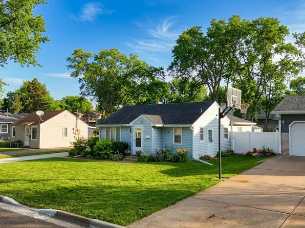 5705 Washington St NE, Fridley, MN 55432