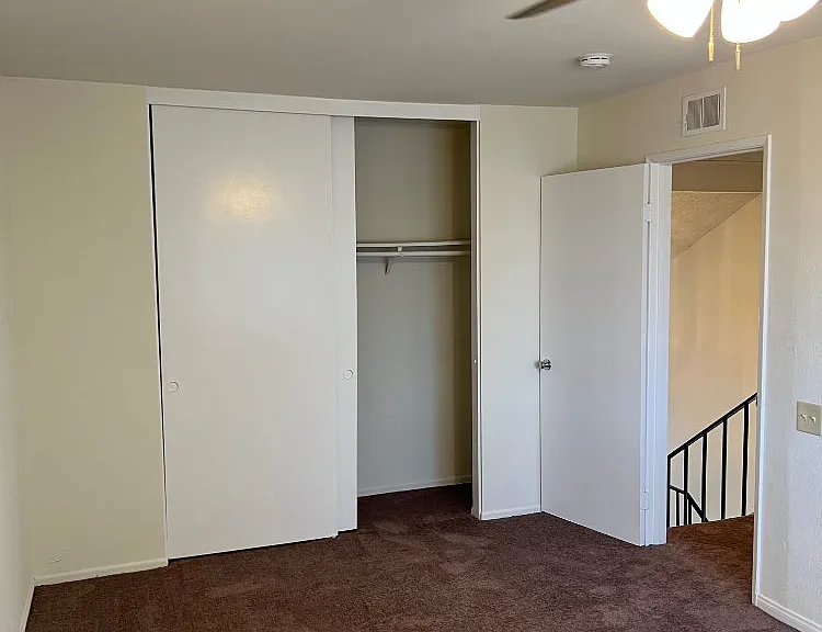 4918 E Glenview Ave — Photo 16