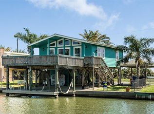 22914 Cuadro St, Galveston, TX 77554