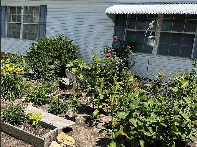 424 Lincoln Ave — Photo 1