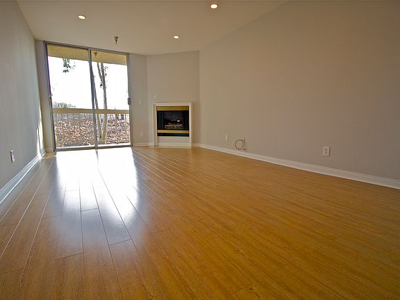 4th image of 5143 Bakman Ave APT 304