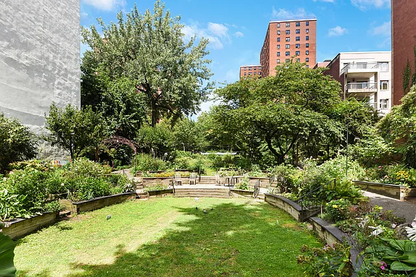 129 West 89th Street #53 in Upper West Side, Manhattan