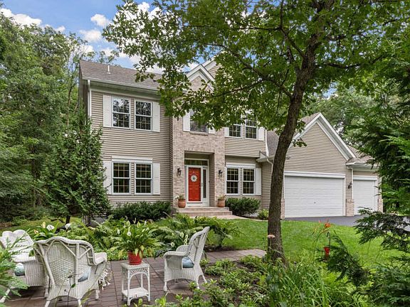 3rd image of 14056 Quemoy St NE