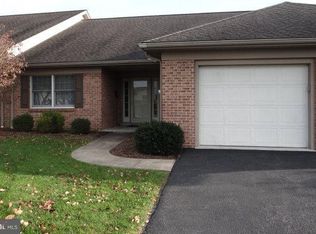 416 Benjamin Dr, Chambersburg, PA