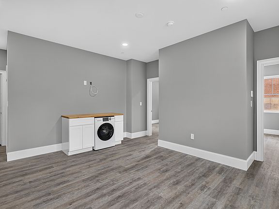 3rd image of 5 Main St #202