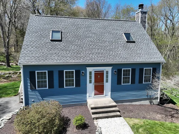 81 Bayview Ave, Berkley, MA 02779