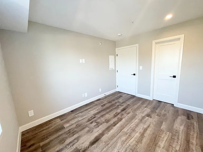 34 Norman St #213 — Photo 11