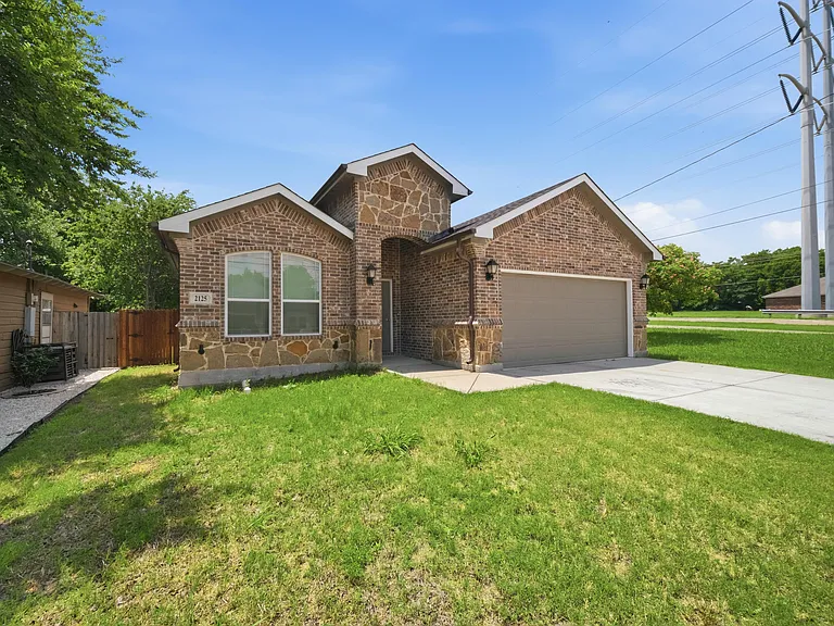 2125 Beaumont St — Photo 4