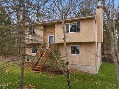 800 Wren Ct, Hawley, PA, 18428