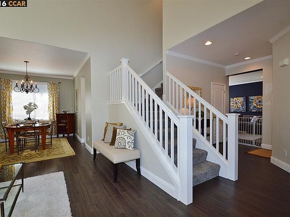 4th image of 4760 Mahogany St
