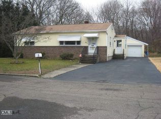 42 Pomham Rd, Bridgeport, CT 06606