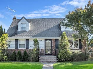 71 Shafter Ave, Albertson, NY 11507