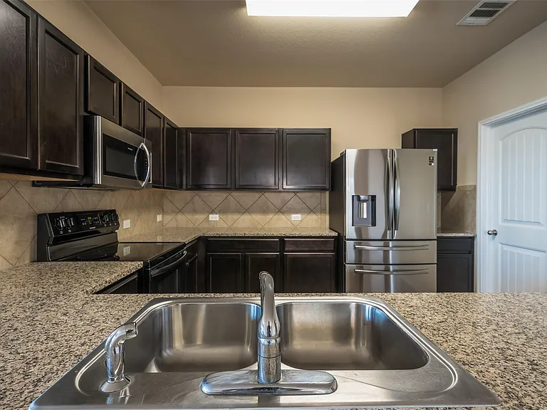 13317 Brahmin Dr — Photo 6