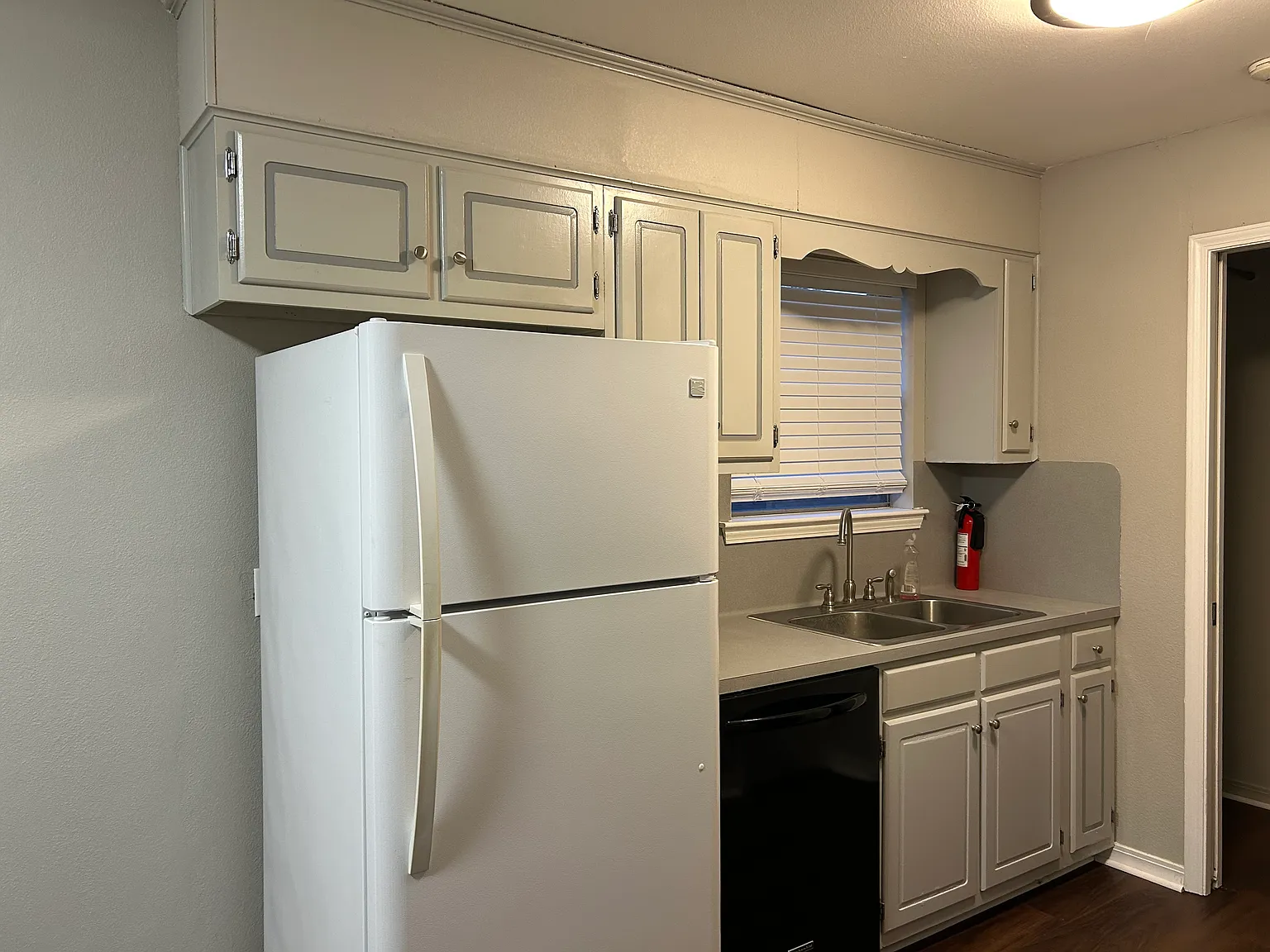4 bed, 1182 sqft, $1,700 — Photo 4
