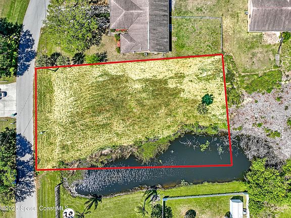 2nd image of 132 Gator Dr