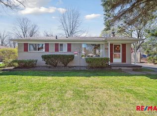 9445 Houghton St, Livonia, MI 48150