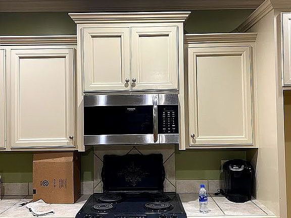 3rd image of 121 Harvest Pointe Cir