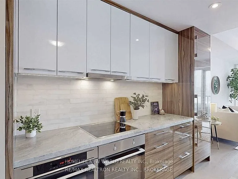 488 University Ave #3101 — Photo 31