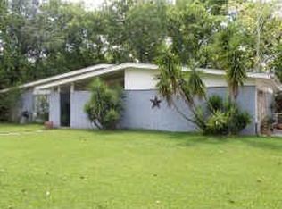 112 Winding Rd, Friendswood, TX 77546