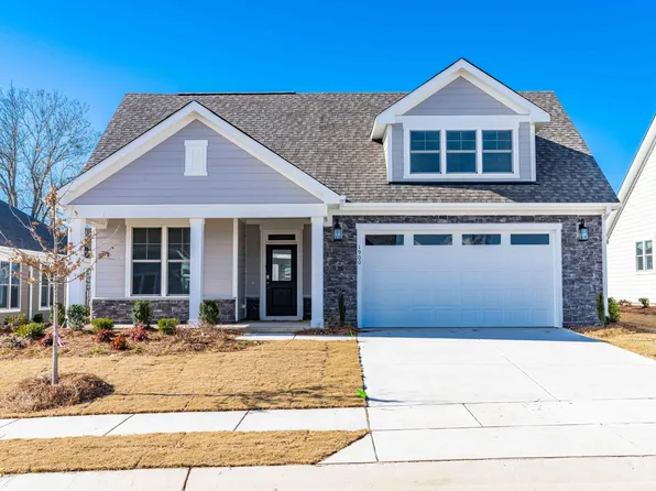 1900 Pinecliff Ct, Fuquay Varina, NC 27526
