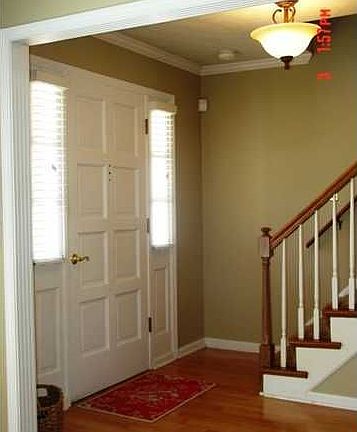 3rd image of 7805 Sunbury Ln