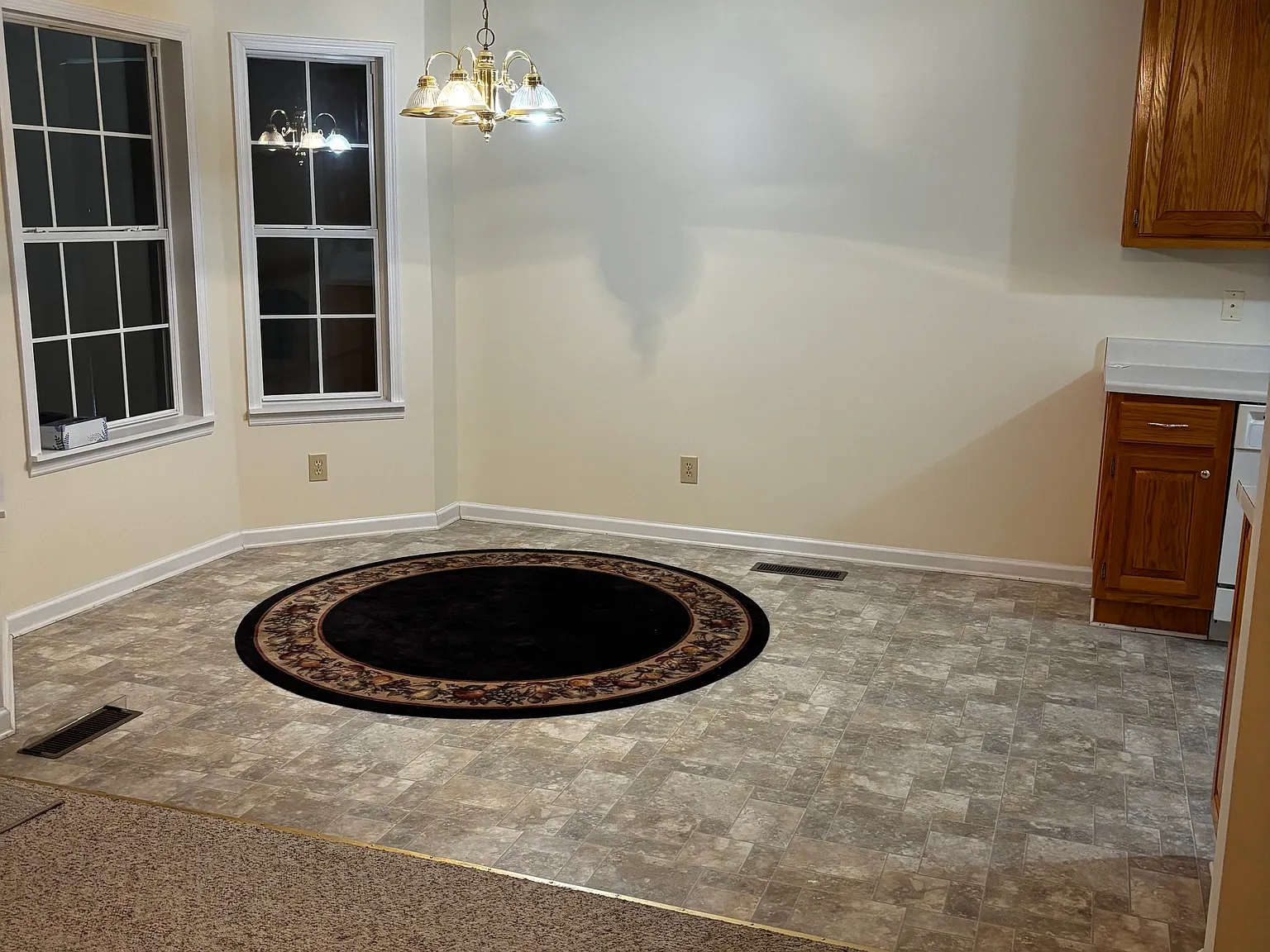 2 bed, 1557 sqft, $1,649 — Photo 2