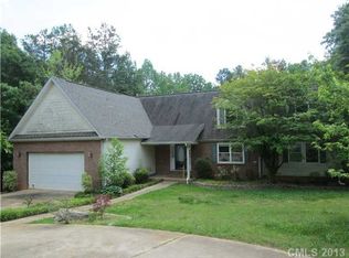 64 Bowen Dr, Belmont, NC 28012