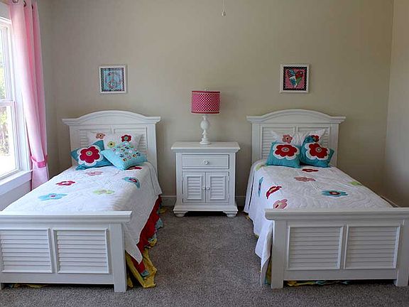 5th image of 48 Lavender Cir