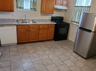 916 Bates St FLOOR 2, Saint Louis, MO 63111