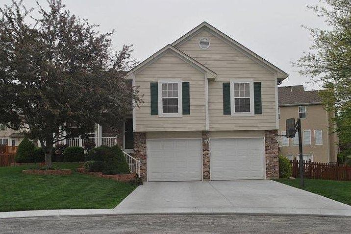 1st image of 2506 NE Quail Walk Ct