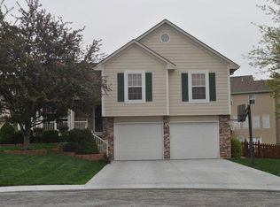 2506 NE Quail Walk Ct, Blue Springs, MO 64014