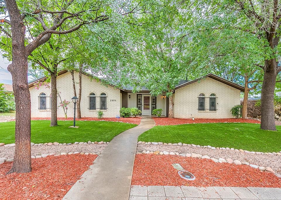 1st image of 2806 Canyon Creek Dr